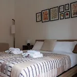 Aunt\'S Vatican Home